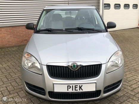 Skoda Fabia - 1.2-12V Ambition AIRCO NIEUWE BANDEN - 1