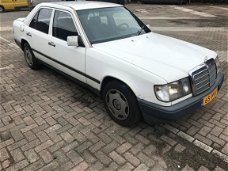 Mercedes-Benz 300-serie - 300 (W124) D 300D W124 1985 SEDDAN APK 2020