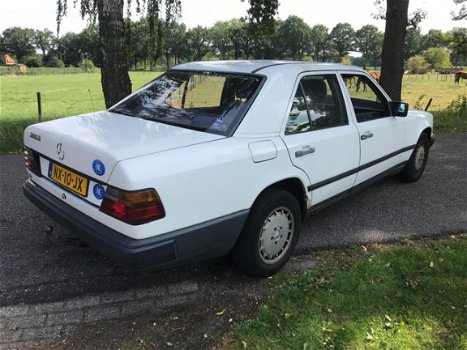 Mercedes-Benz 300-serie - 300 (W124) D 300D SEDAN 1985 APK 2020 - 1