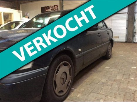 Mercedes-Benz C-klasse - 220 D Esprit - 1