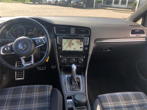 Volkswagen Golf - 1.4 TSI GTE - 1