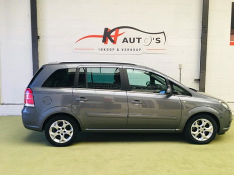 Opel Zafira - 2.2 Cosmo /AUTOMAAT/LEDER/CRUISE.CONTROL/AIRCO/7ZIT/NAV/LMV/ELEK.RAMEN/ELEK.SPIEGELS/N - 1