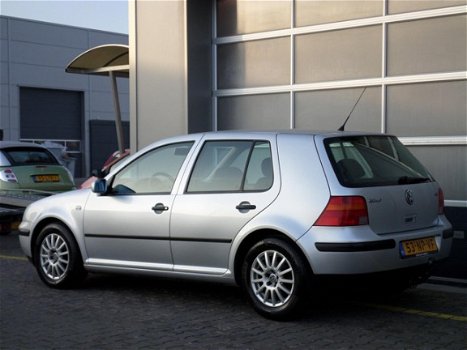 Volkswagen Golf - 1.9 TDI 130pk 6 bak Highline Zeer netjes - 1