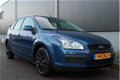 Ford Focus - 1.6-16V Ambiente AIRCO / CRUISE / NWE DISTRIBUTIE - 1 - Thumbnail