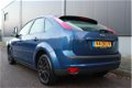 Ford Focus - 1.6-16V Ambiente AIRCO / CRUISE / NWE DISTRIBUTIE - 1 - Thumbnail