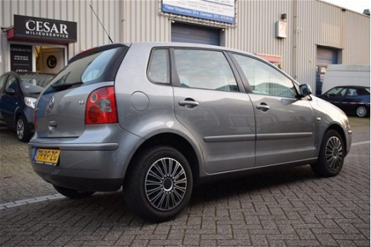 Volkswagen Polo - 1.4-16V Turijn 5 DEURS / AIRCO - 1