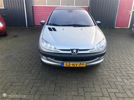 Peugeot 206 - 1.4-16V Gentry Premium - 1