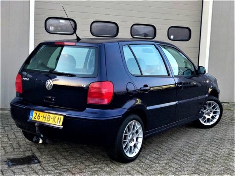 Volkswagen Polo - 1.4 16V Highline - 1