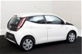 Toyota Aygo - 1.0 VVT-i x-wave LA98703 | Automaat | Airco | LED | 5Drs | Bluetooth | Schakelflippers - 1 - Thumbnail