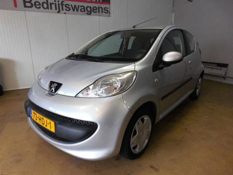 Peugeot 107 - 1.0-12V XS - 1