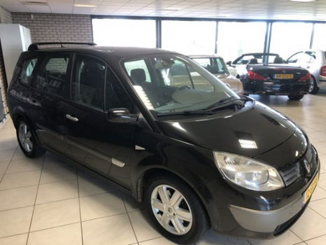 Renault Grand Scénic - 2.0-16V Privilège Luxe - 1