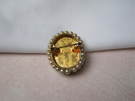 Broche glas camee met een parelkraaltjes rand 2.9x2.4 cm - Afbeelding 6