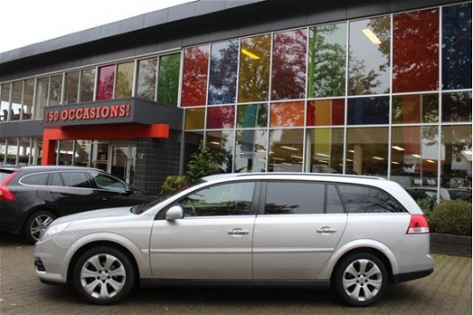 Opel Vectra Wagon - 1.9 CDTi Executive / LEDER / NAVI / CRUISE CTR. / AIRCO-ECC / 17'' LM-VELGEN / A - 1