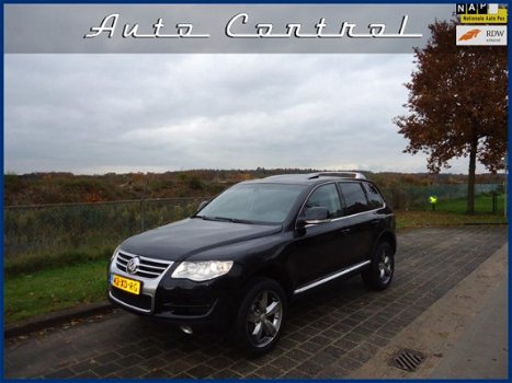 Volkswagen Touareg - 3.0 TDI Highline facelift NL-auto - 1