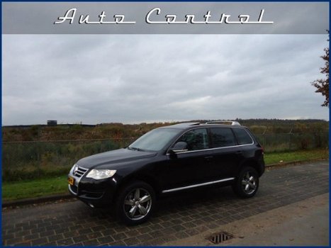 Volkswagen Touareg - 3.0 TDI Highline facelift NL-auto - 1