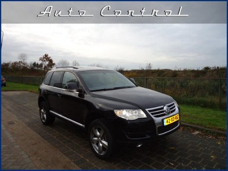 Volkswagen Touareg - 3.0 TDI Highline facelift NL-auto - 1