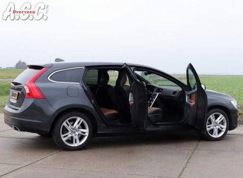 Volvo V60 - 2.4 D6 Twin Engine Summum Hybride Leer - 1