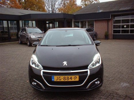 Peugeot 208 - 1.2 PureTech Blue Lion pdc achter navie lm velgen - 1