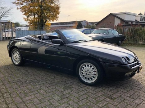 Alfa Romeo Spider - 3.0 V6 - 1