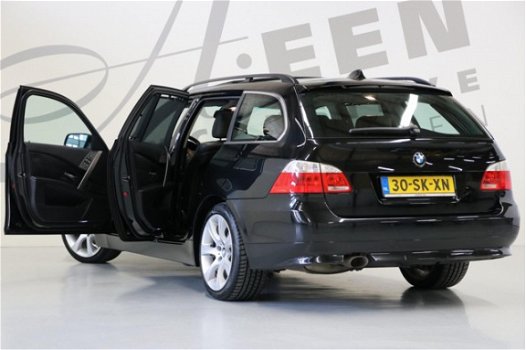 BMW 5-serie Touring - 520d Panoramadak/Trekhaak - 1