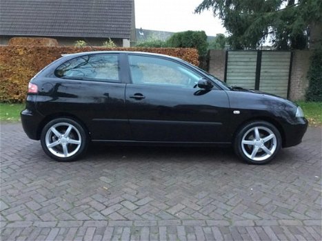 Seat Ibiza - 1.4-16V Sport met airco en een nieuwe APK - 1