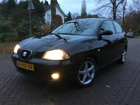 Seat Ibiza - 1.4-16V Sport met airco en een nieuwe APK - 1