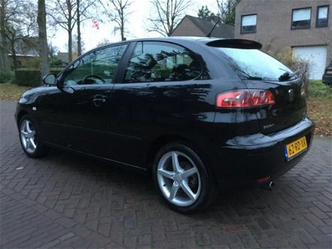 Seat Ibiza - 1.4-16V Sport met airco en een nieuwe APK - 1