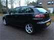 Seat Ibiza - 1.4-16V Sport met airco en een nieuwe APK - 1 - Thumbnail