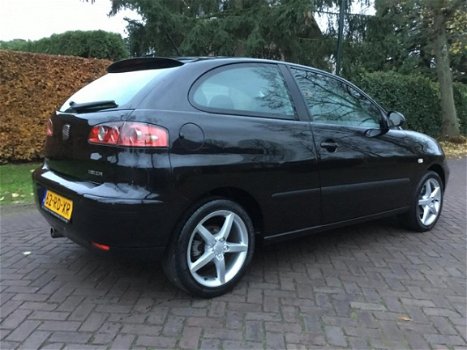 Seat Ibiza - 1.4-16V Sport met airco en een nieuwe APK - 1