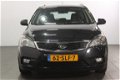 Kia Cee'd - 1.4 CVVT Navigator Plus Pack - 1 - Thumbnail