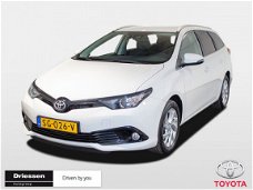 Toyota Auris Touring Sports - 1.2T Dynamic (Navigatie - Climate control - Keyless)