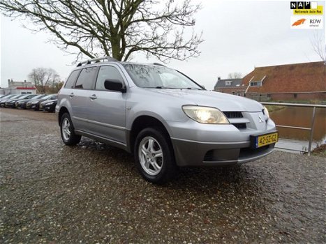 Mitsubishi Outlander Sport - 2.0 Invite+ Nette auto + Airco Nu € 3.450, - 1