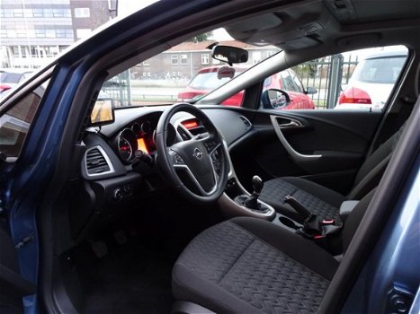 Opel Astra - 1.4 Turbo Business + Navi Tomtom / Schuifdak / Airco / Lm velgen - 1