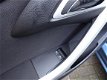 Opel Astra - 1.4 Turbo Business + Navi Tomtom / Schuifdak / Airco / Lm velgen - 1 - Thumbnail