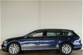 Volkswagen Passat Variant - BWJ 2015 1.6 TDI Business Edition R AUTOMAAT NAVIGATIE / CLIMA / ADAPT.C - 1 - Thumbnail