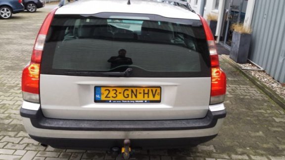 Volvo V70 - 2.4 170PK - 1