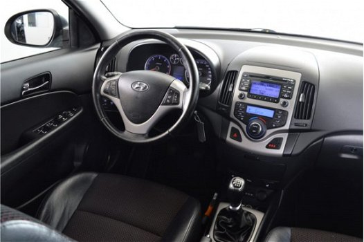 Hyundai i30 CW - 1.6 CRDi 90PK Active Cool | ECC | PDC | Trekhaak | Cruise | LM - 1