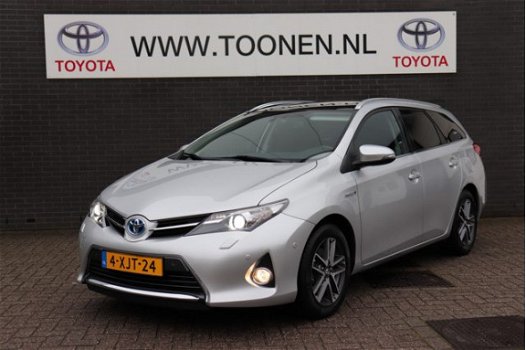 Toyota Auris Touring Sports - 1.8 Hybrid Lease + Navigatie-Panoramadak-Cruise control - 1