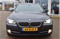 BMW 5-serie Touring - 3.0D High Exe 299pk *NaviPro, Leder, Xenon, Clima - 1 - Thumbnail