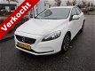 Volvo V40 - 2.0 D4 Base Business 190 pk Navigatie+Trekhaak - 1 - Thumbnail