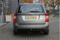 Kia Carens - 2.0 CVVT X-tra / 144 PK / Trekhaak / Parkeersensoren / Dealer onderhouden - 1 - Thumbnail