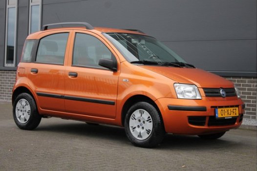 Fiat Panda - 1.2 Dynamic / Trekhaak / 4 Nieuwe ALL-Season banden / Cruise control - 1