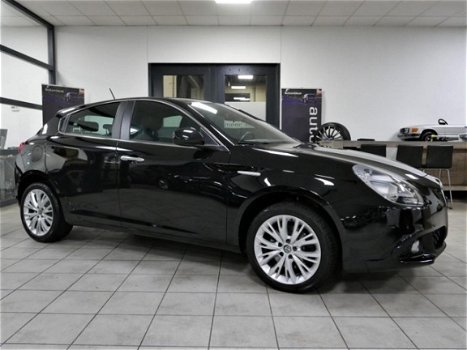 Alfa Romeo Giulietta - 1.4 Turbo MultiAir Sportleder/BOSE/Automaat *47dkm* 170pk Cruise Control Zwar - 1