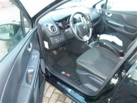 Renault Clio Estate - 0.9 TCe Night&Day NAVI PDC - 1