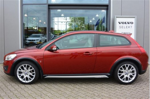 Volvo C30 - D3 150PK GEARTRONIC SUMMUM / Leder / Styling Kit / Keyless / 18 inch LMV / Stoelverw. / - 1