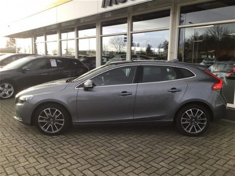 Volvo V40 - 2.0 D2 Ocean Race Business - 1