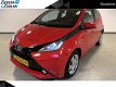 Toyota Aygo - 1.0 VVT-i x-play AIRCO CAMERA TEL USB CRUISE - 1 - Thumbnail