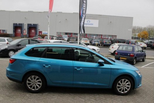 Seat Leon ST - 1.4 EcoTSI Style Connect l 150pk l Navigatie l Trekhaak - 1