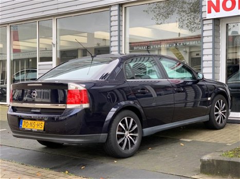 Opel Vectra - 2.2-16V Elegance Airco Parkeersensor 1 jaar APK in topstaat - 1