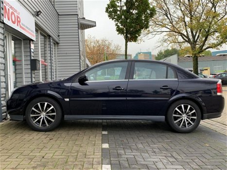 Opel Vectra - 2.2-16V Elegance Airco Parkeersensor 1 jaar APK in topstaat - 1